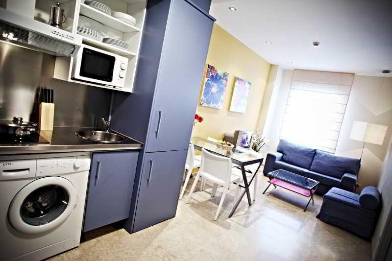 Apartamentos Vertice Sevilla Aljarafe Бормухос Экстерьер фото