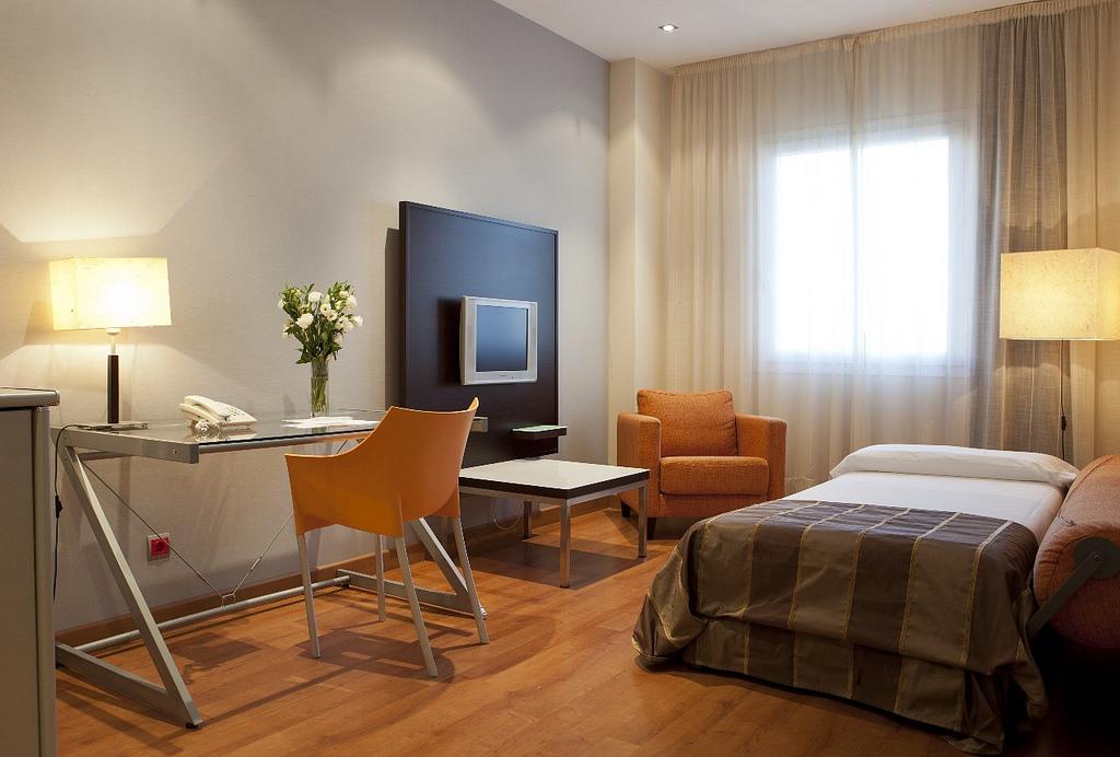 Apartamentos Vertice Sevilla Aljarafe Бормухос Экстерьер фото