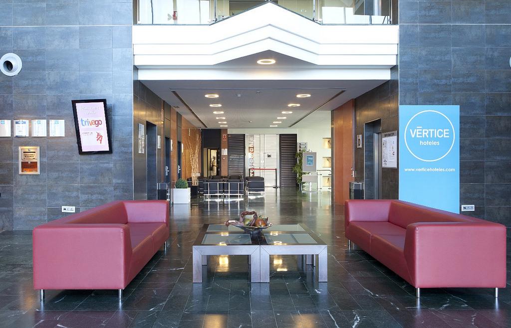 Apartamentos Vertice Sevilla Aljarafe Бормухос Экстерьер фото