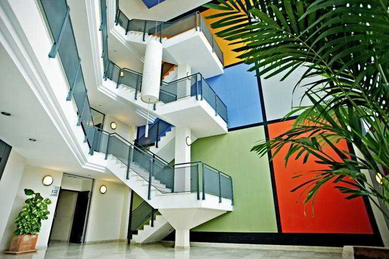 Apartamentos Vertice Sevilla Aljarafe Бормухос Экстерьер фото
